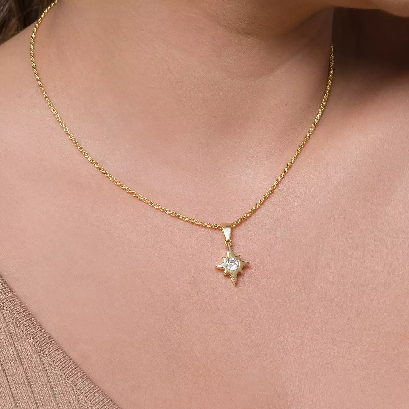 Dije Estrella Circonia