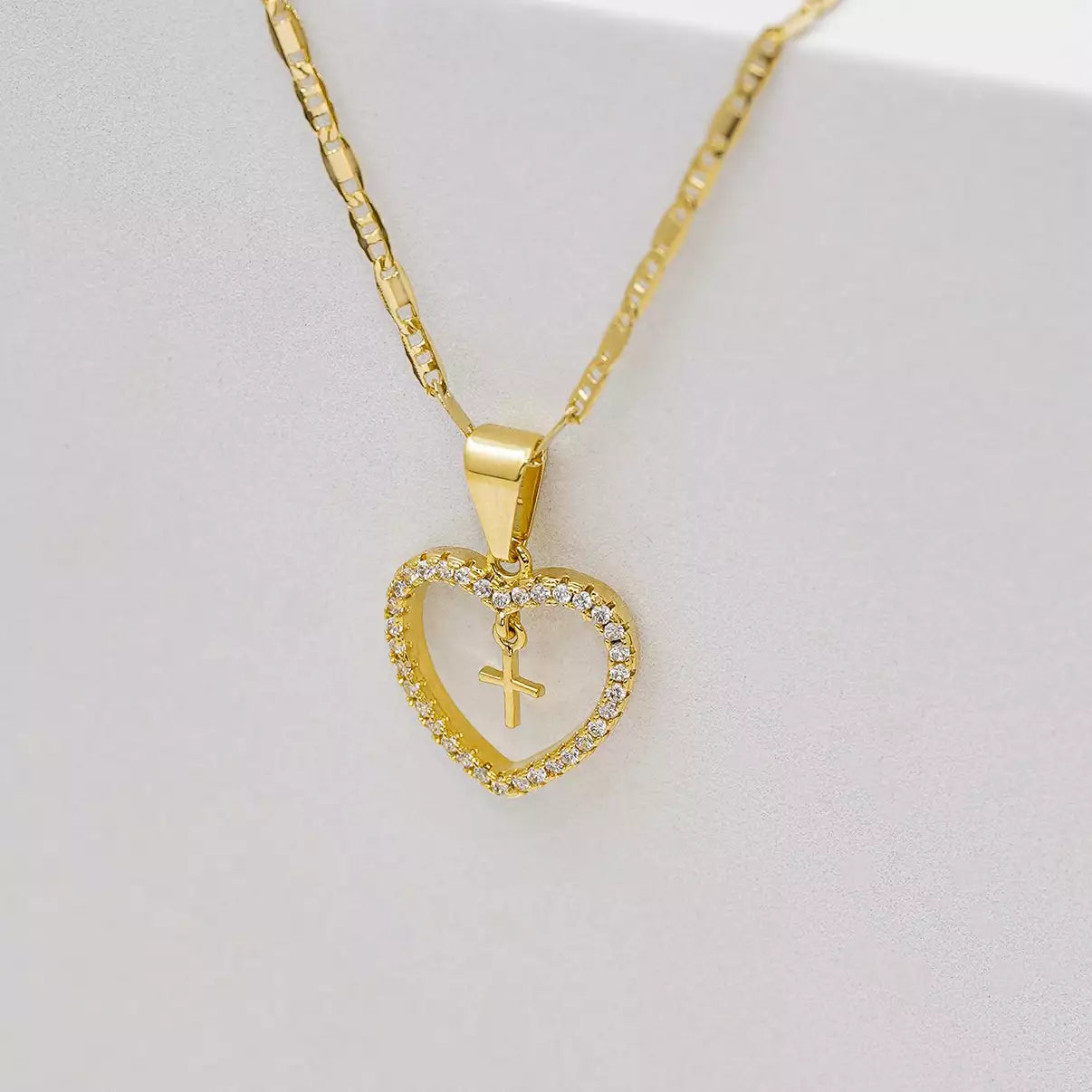 Dije Corazón + Cruz Mini