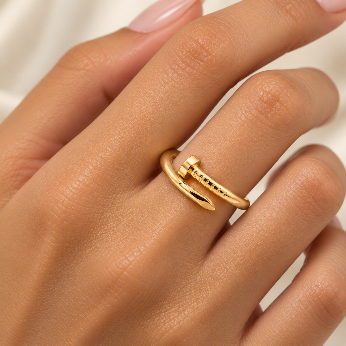 Anillo Clou