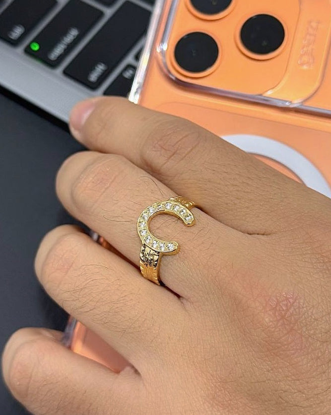 Anillo Amuleto Dorado | Envío Gratis