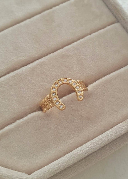 Anillo Amuleto Dorado | Envío Gratis