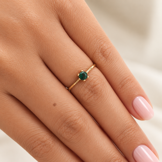 Anillo Solitario Tipo Esmeralda