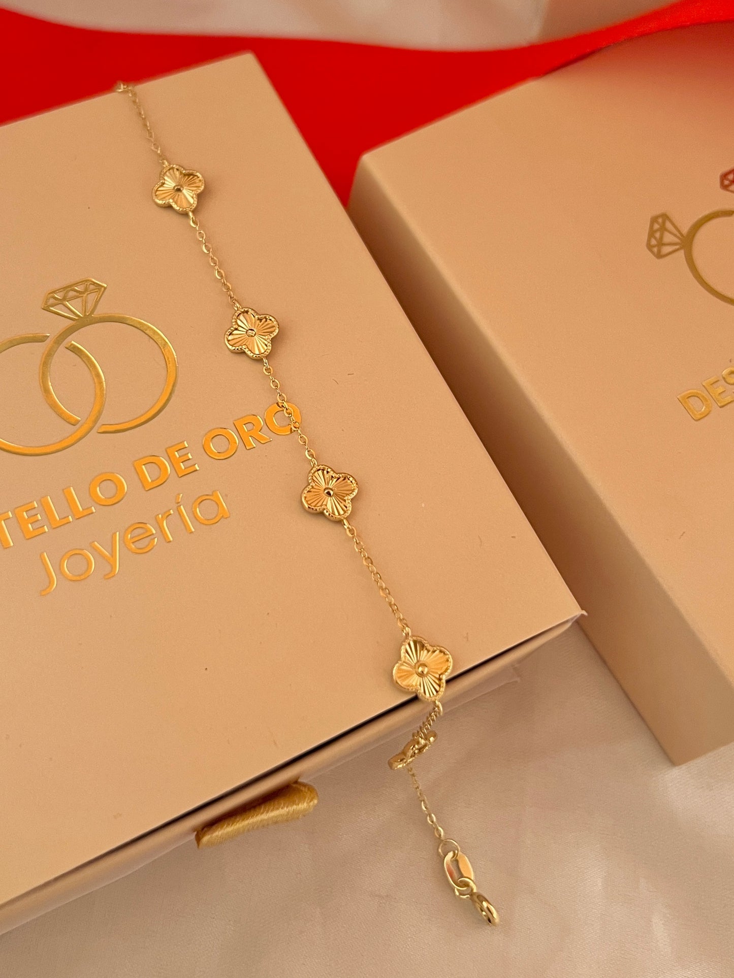 Pulsera Mini Clover Dorada | 16 Cm
