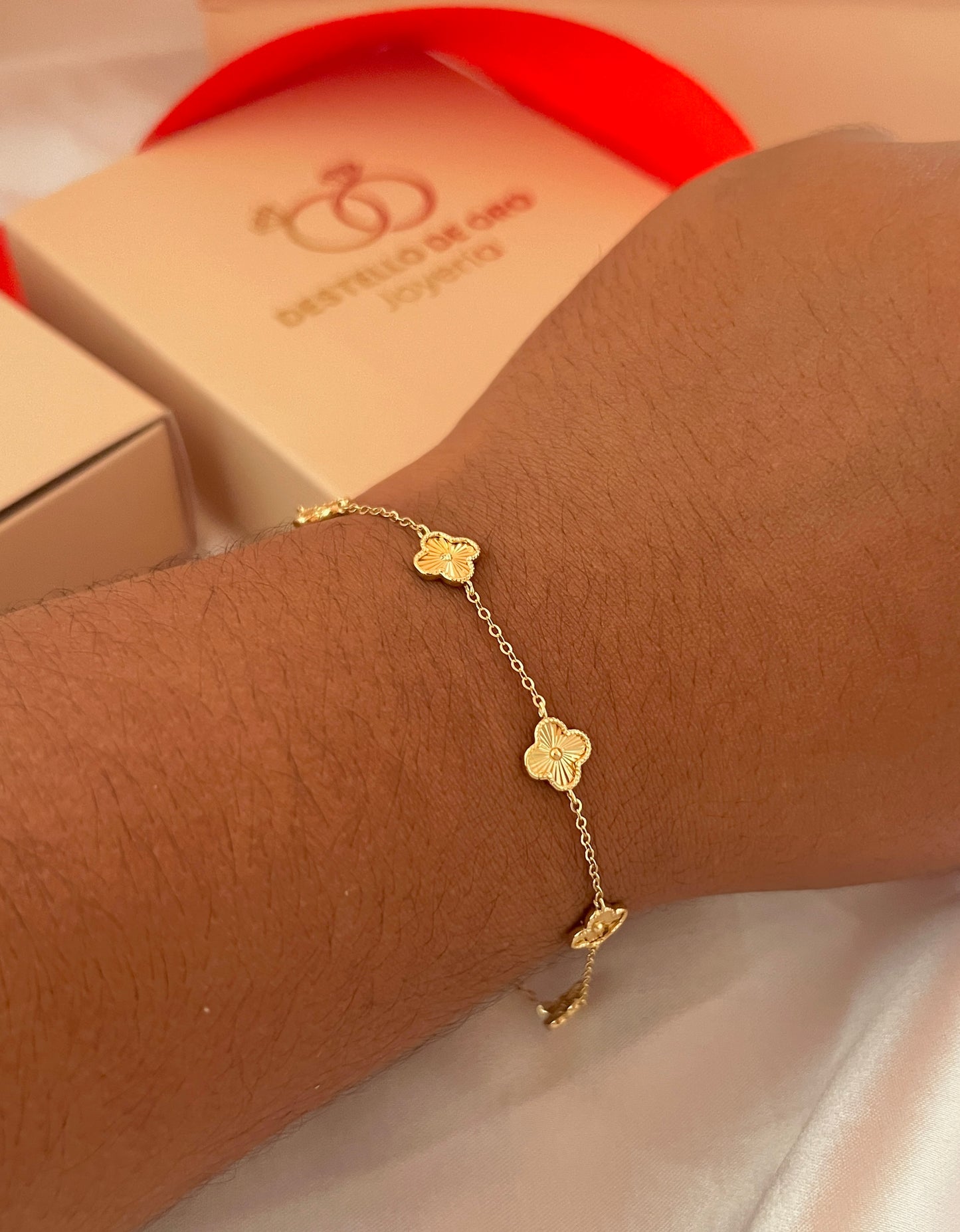 Pulsera Mini Clover Dorada | 16 Cm