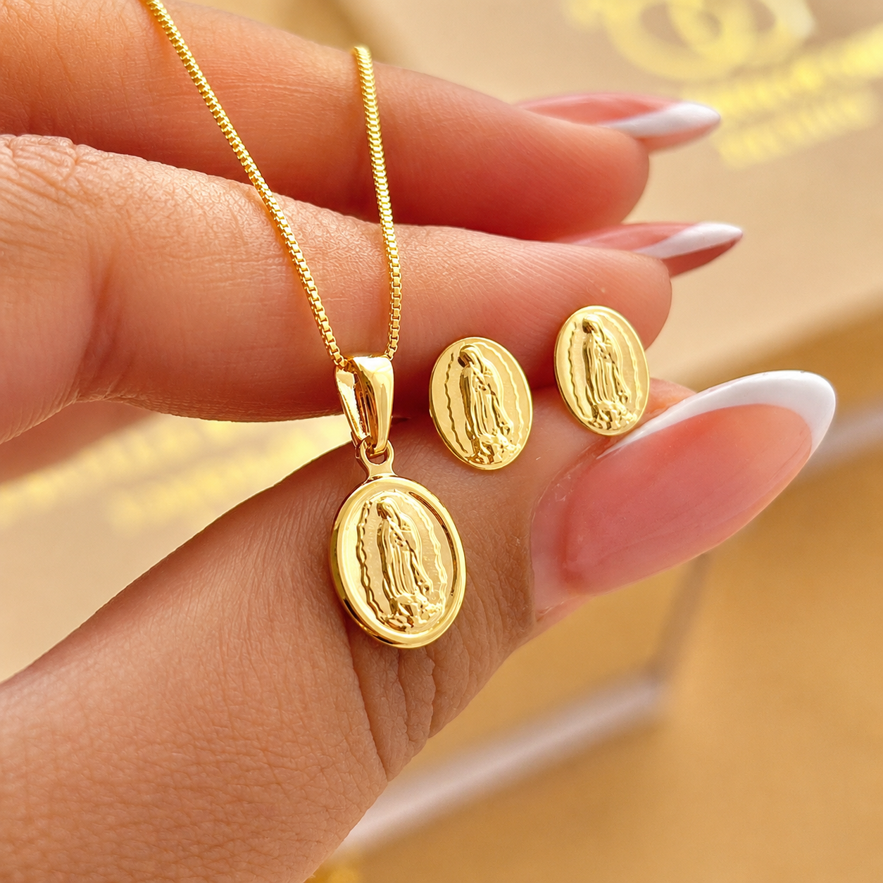 Set Virgen Guadalupe Esencia Dorada