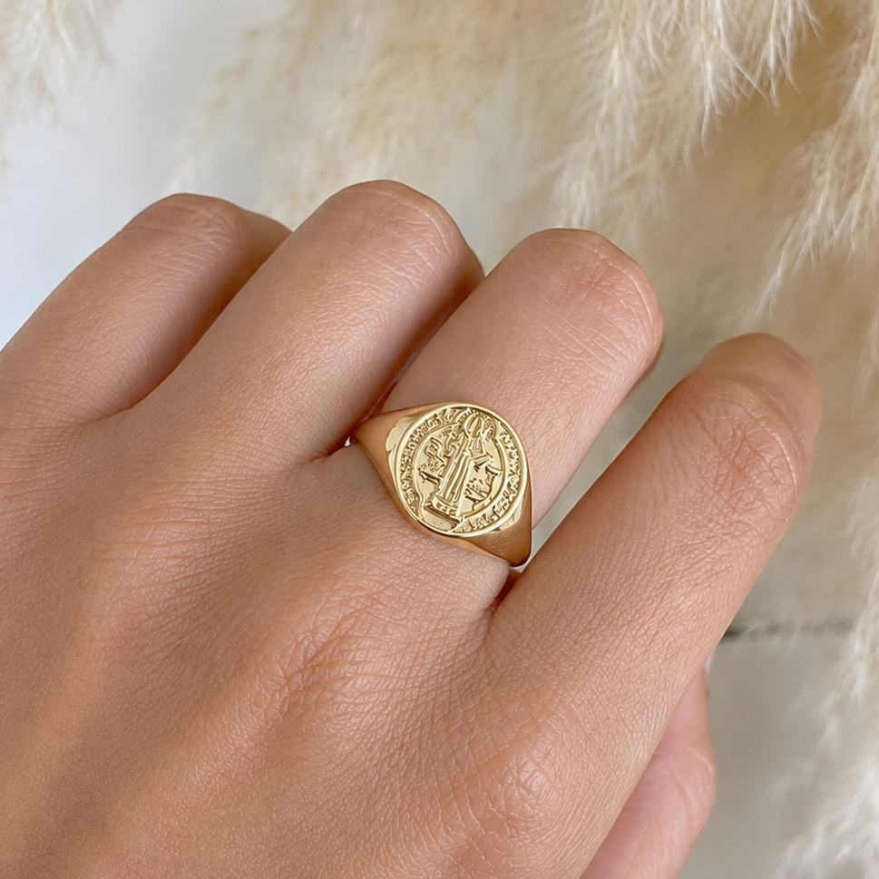 Anillo San Benito Protector