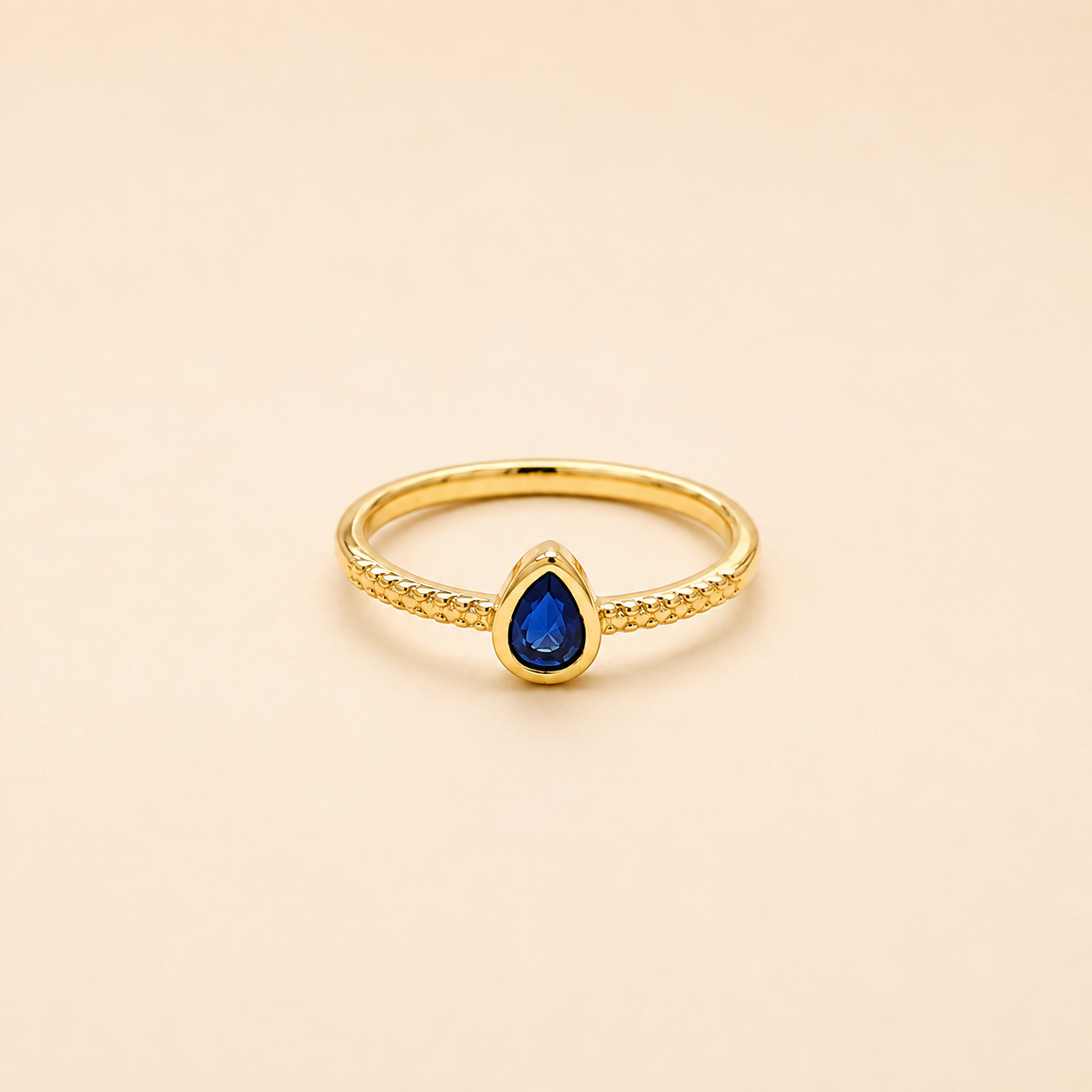 Anillo Gota de Zafiro