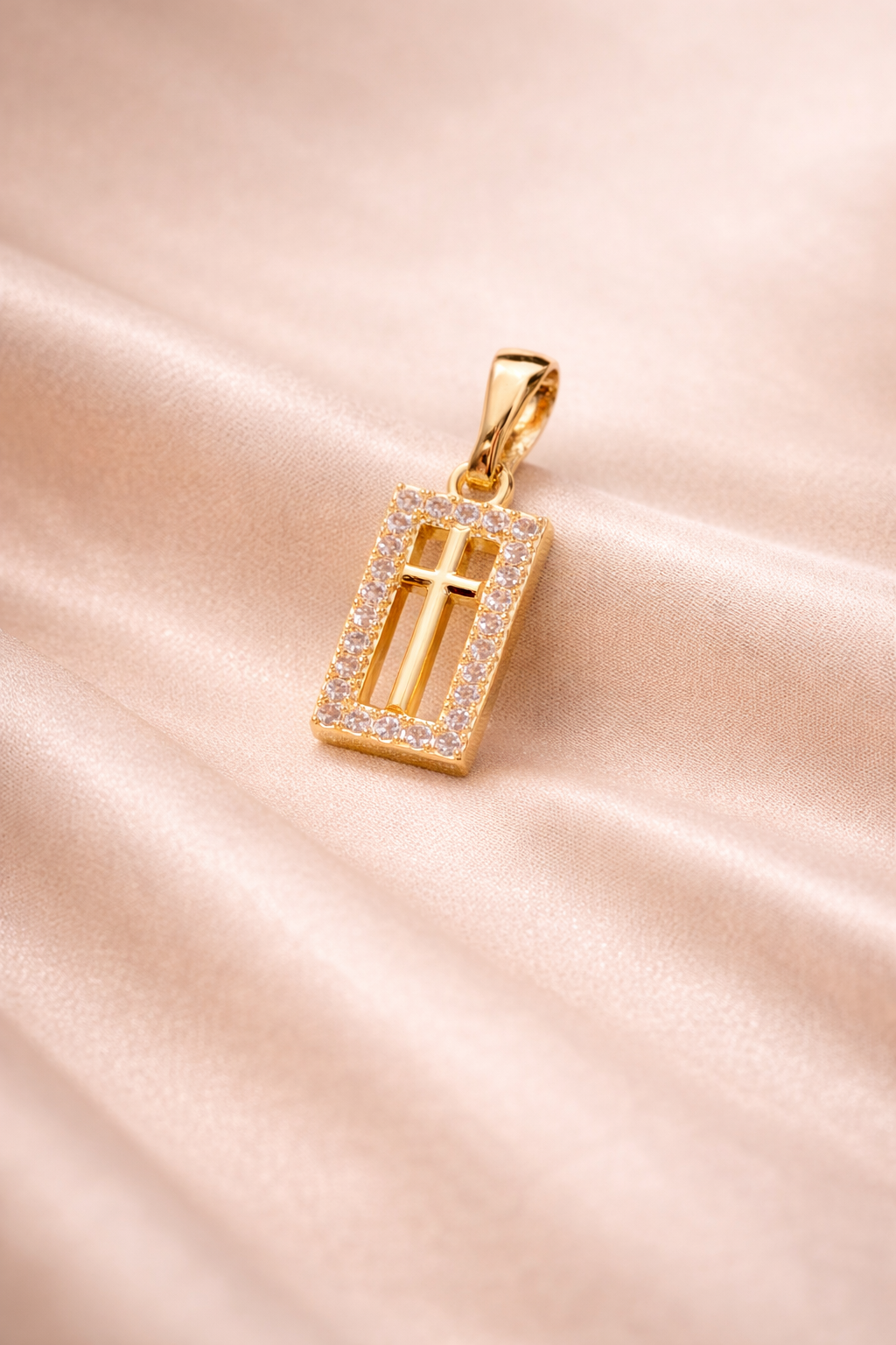 Dije Cruz Rectangular