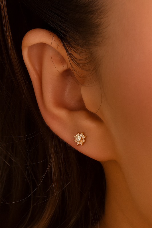 Arete Baby Flower