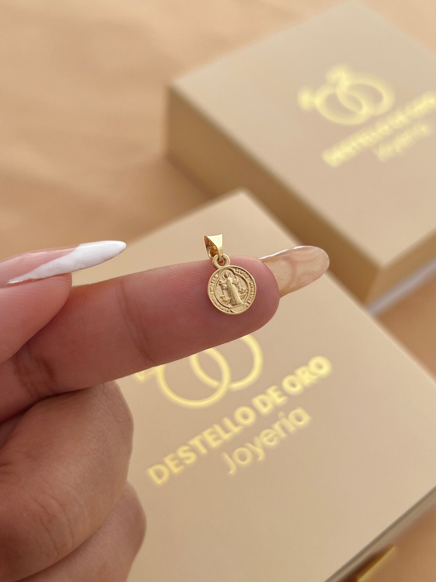 Dije San Benito Mini