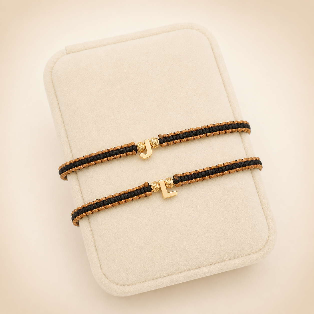 Dúo de Pulseras Letra